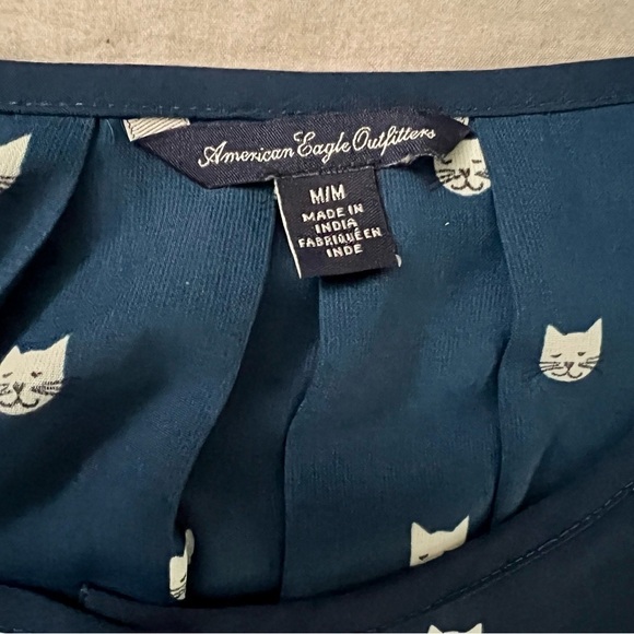 American Eagle Blue Shortsleeve Top - Picture 3 of 3